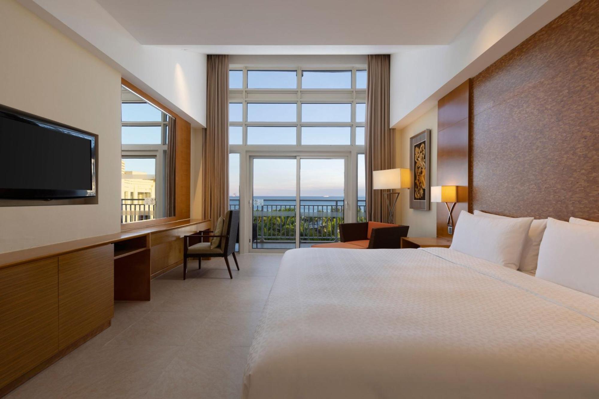 Four Points By Sheraton Shenzhou Peninsula Resort Wanning Exterior photo