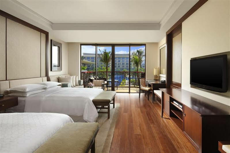 Four Points By Sheraton Shenzhou Peninsula Resort Wanning Exterior photo