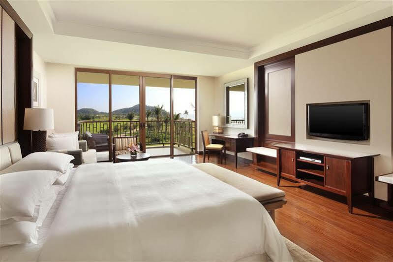 Four Points By Sheraton Shenzhou Peninsula Resort Wanning Exterior photo